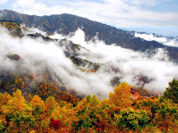 白石山秋景