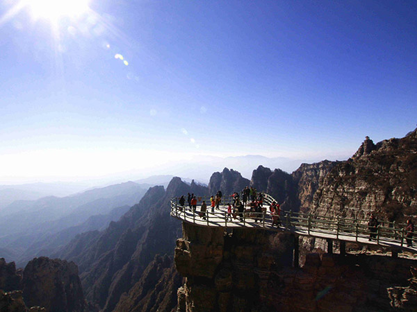 白石山壮景